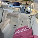 Botel Vedette A *